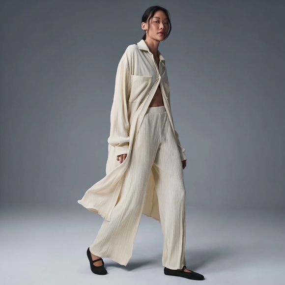 ALO Yoga Dresses & Skirts - ALO Cream Micro Plisse Shirt Dress Pleated S